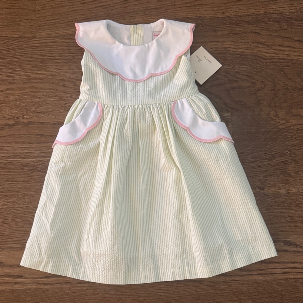 SOPHIE & LUCAS New With Tags Seersucker Dress White And Pink Scalloped Collar